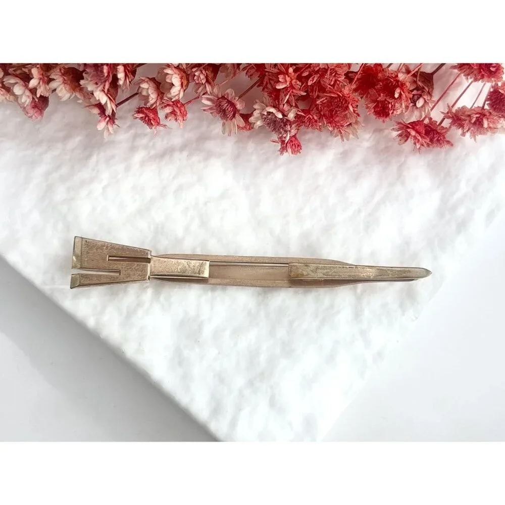 Swank Signed Minimalist Arrow Gold Toned Vintage Men's Collar Clip | Collar Bar